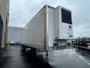 2005 HYUNDAI 34' TANDEM AXLE REEFER 8020557982