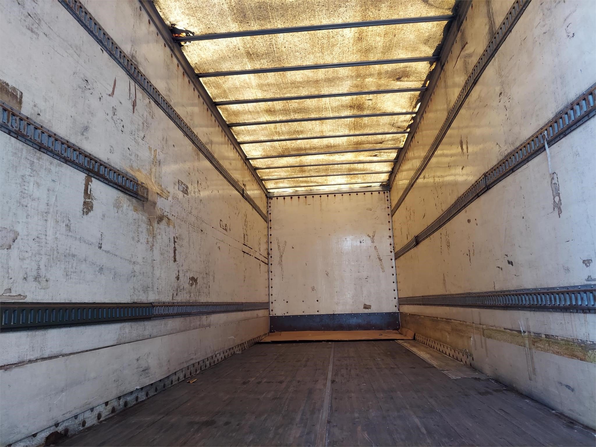 1997 TRAILMOBILE DRYVAN 8062718011